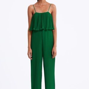 PLEATED JUMPSUIT WITH STRAPS!!!!